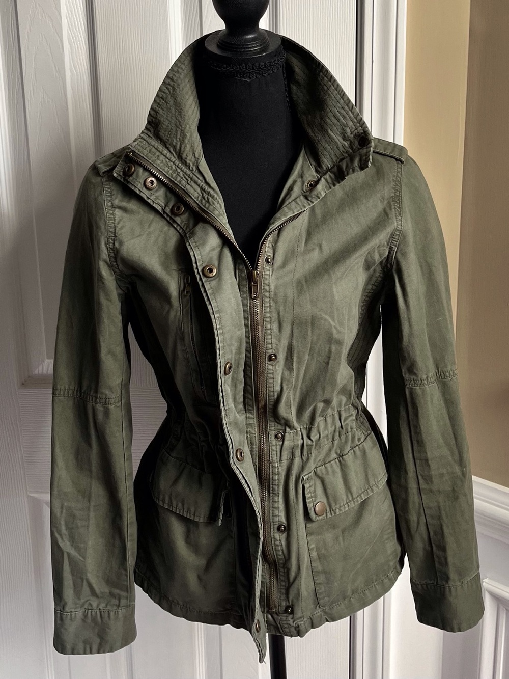 Excellent Love Tree Olive Army Green Lightweight Military Utility Jacket Medium